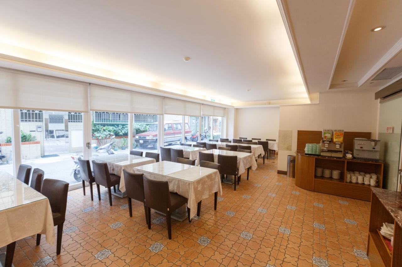 Emperor Hotel Kaohsiung Exterior photo