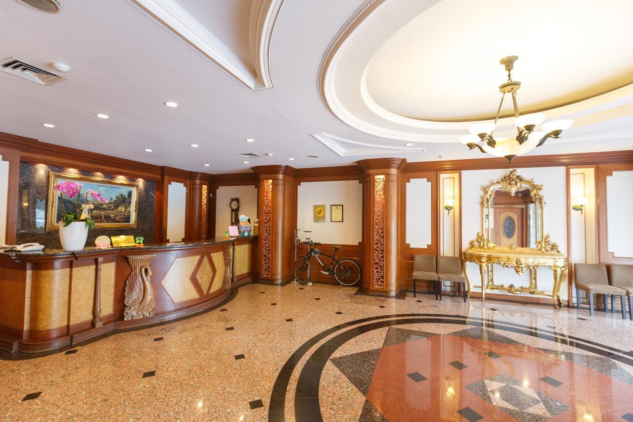 Emperor Hotel Kaohsiung Exterior photo